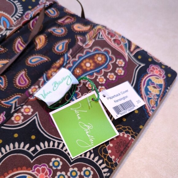 Vera Bradley Quilted Fabric Paperback Book Cover in Ret. Kensington Pattern NWT - Picture 2 of 7